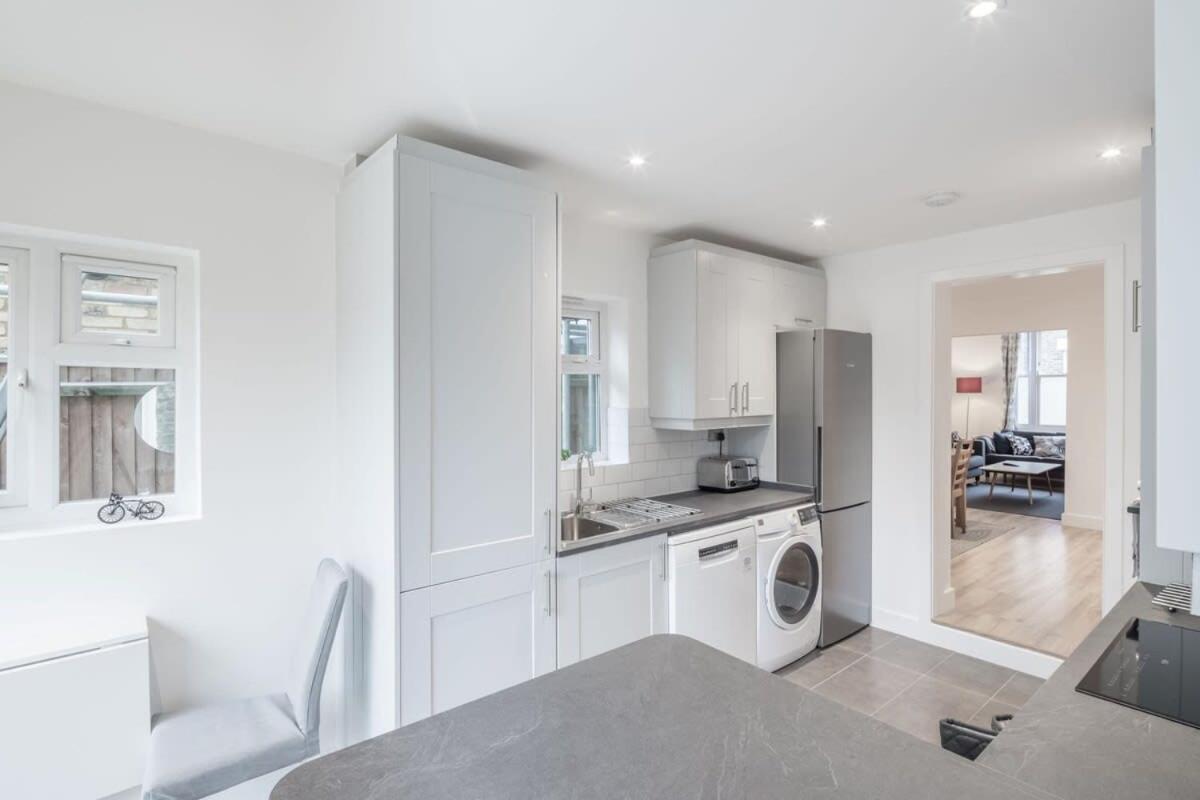 Refurbished High Spec Central Family Home CBG Eksteriør bilde
