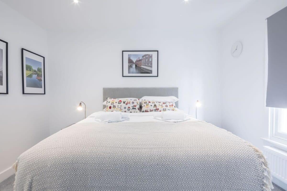 Refurbished High Spec Central Family Home CBG Eksteriør bilde